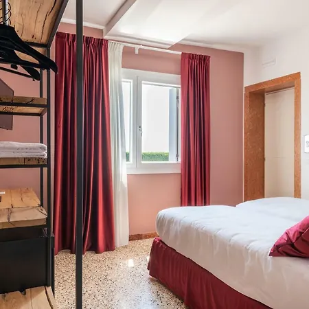 Sea Tower Torre Telemetrica 4*