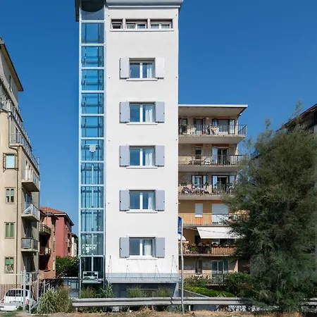 Sea Tower Torre Telemetrica Affittacamere 4*