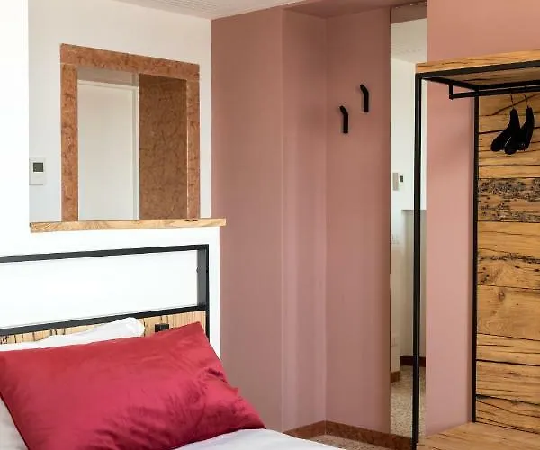 Sea Tower Torre Telemetrica Pensionat 4*