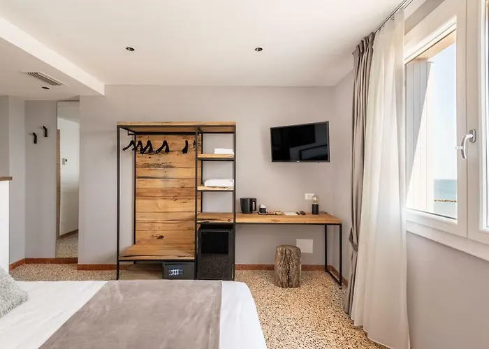 Sea Tower Torre Telemetrica Pensionat 4*