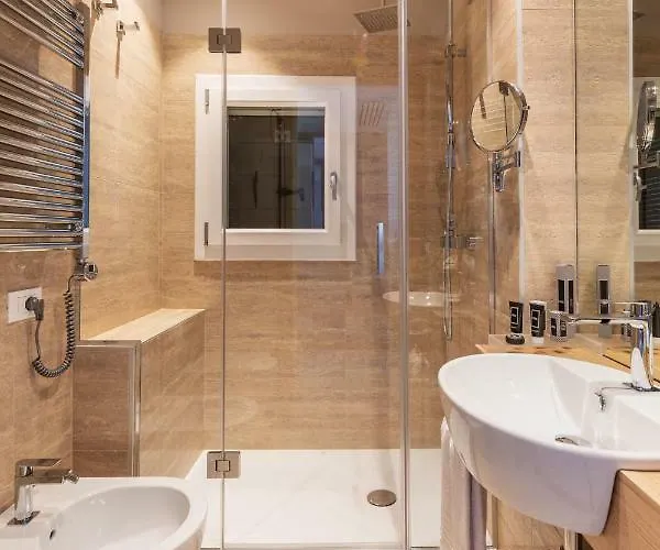 Sea Tower Torre Telemetrica 4*