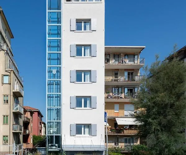 Sea Tower Torre Telemetrica Pensionat 4*